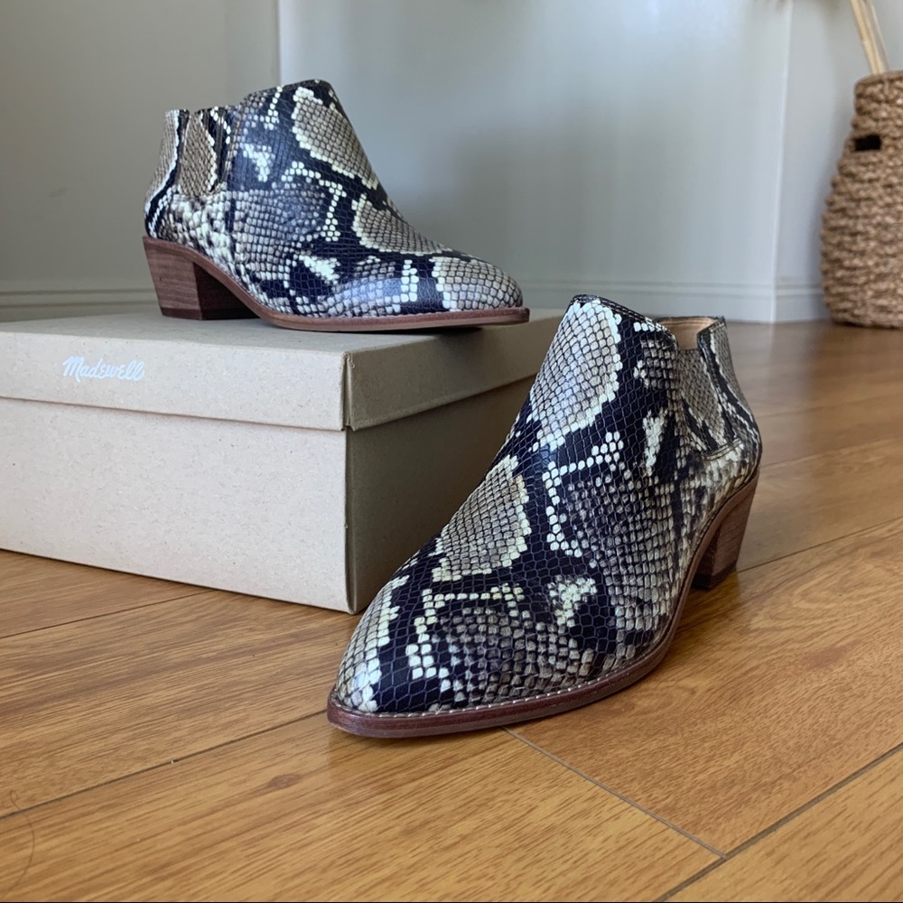 Madewell Chelsea Snake Boots Size 7